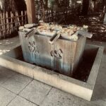 『束縛』